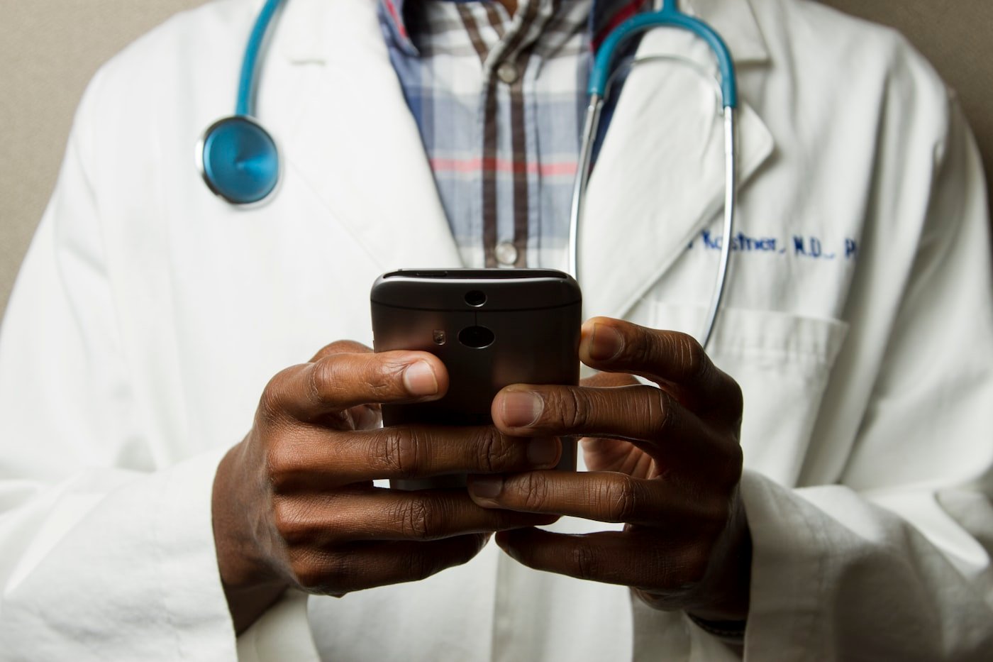 Medical equipment support and care context